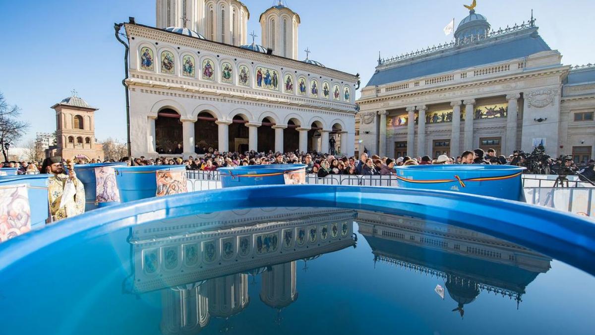 boboteaza patriarhul daniel despre semnificatia botezului domnului