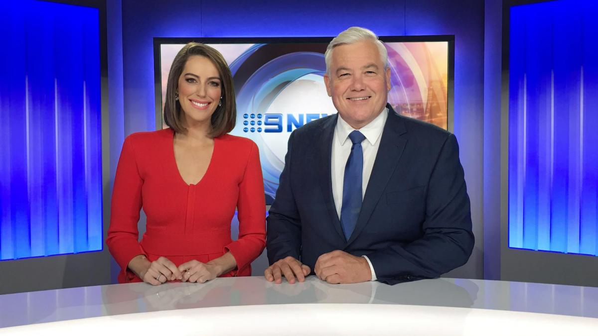 cum a aparut la pupitrul stirilor aceasta prezentatoare telespectatorii au scos imediat telefoanele