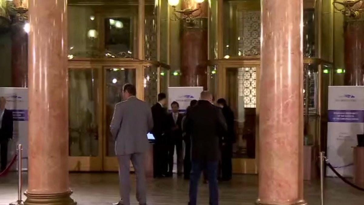 se incearca provocarea de proteste la ateneul roman