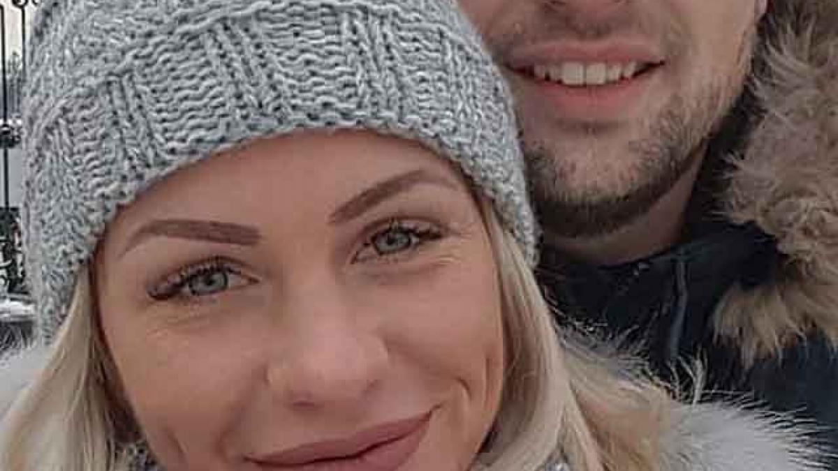 hannelore si andi trandafiri si sarutari dupa despartirea de bogdan imaginile care spun tot