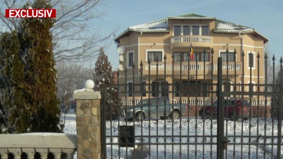 imagini din casa generalului de trei stele calcat de hoti video