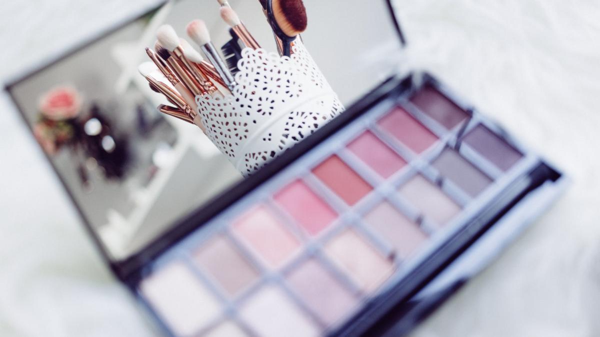 numai de bine cum sa ne punem in valoare trasaturile cu ajutorul machiajului