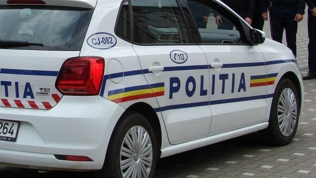 focuri de arma pentru oprirea unor hoti unul dintre ei a fost impuscat in piept de politisti