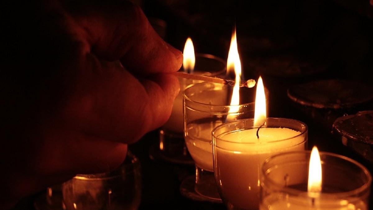 puterea untdelemnului de la candela maicii domnului se spune ca poate face adevarate miracole