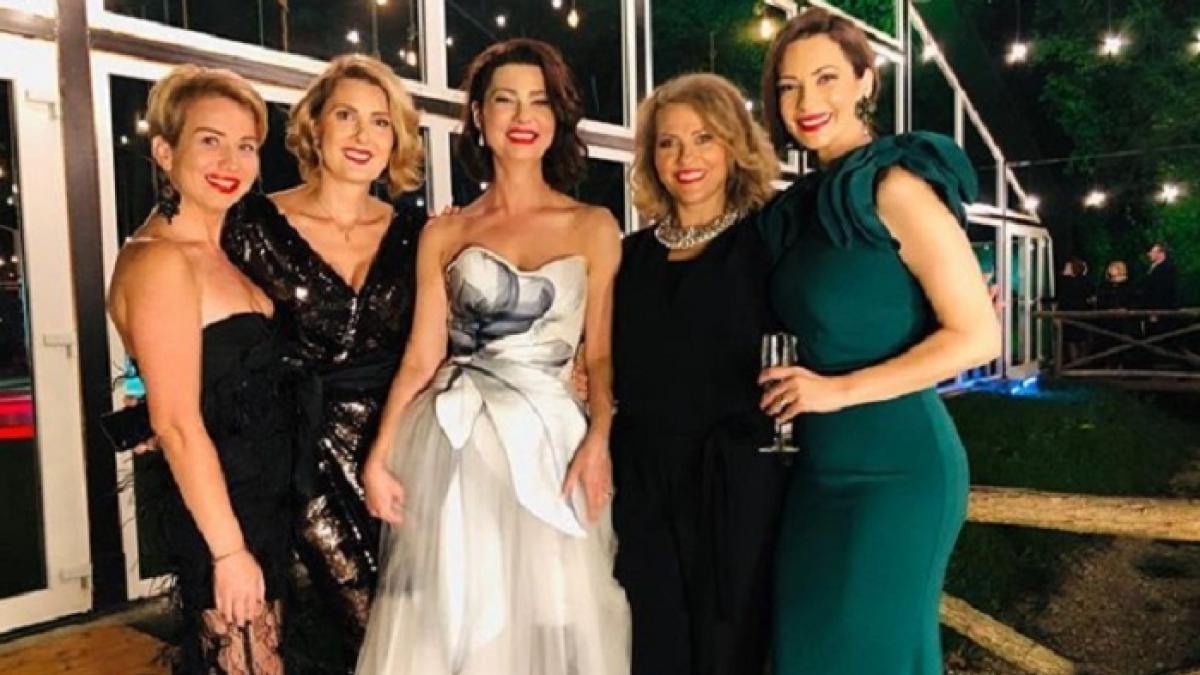 surpriza la antena1 prezentatoarea observatorului este insarcinata