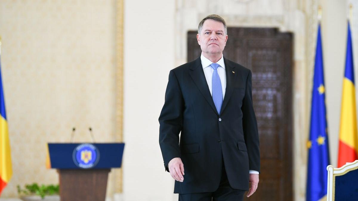klaus iohannis sesizeaza ccr in cazul legii referitoare la alegerile pentru parlamentul european