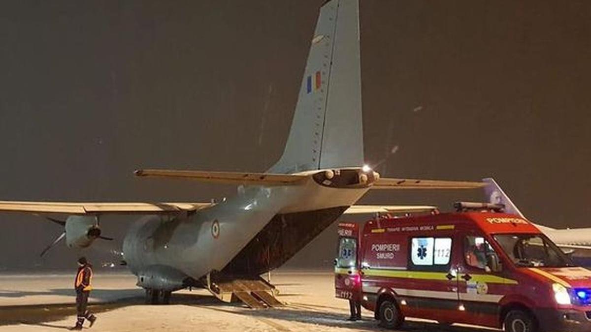 misiune umanitara pacient in stare grava preluat de la cluj de o aeronava a mapn si transportat la