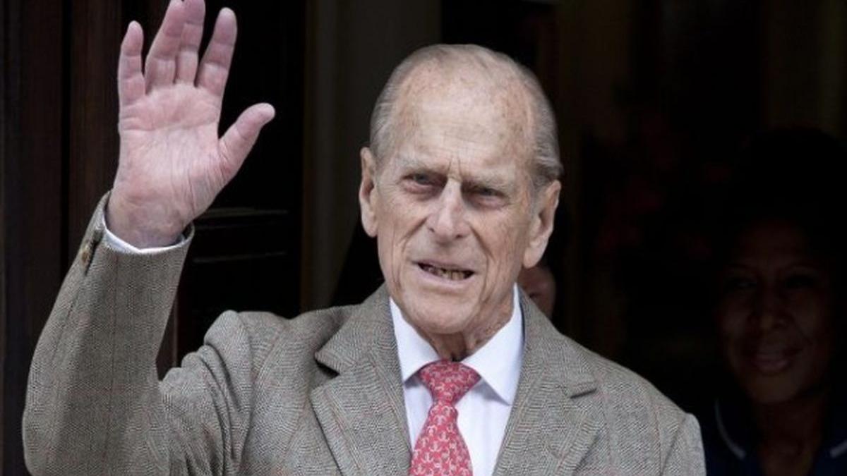 printul philip nu si a cerut scuze pentru accidentul provocat si a fost prins de politie fara