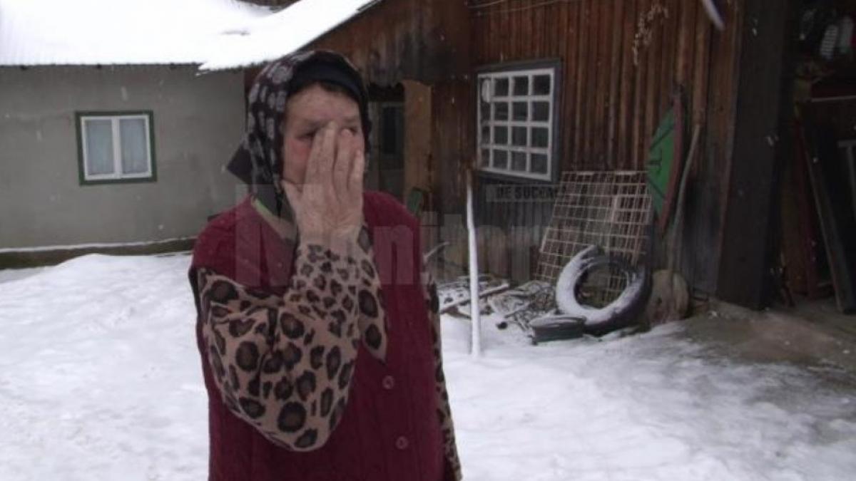 anisoara i a spus lui vasile ca vrea sa plece la munca in italia acum tot satul vorbeste despre