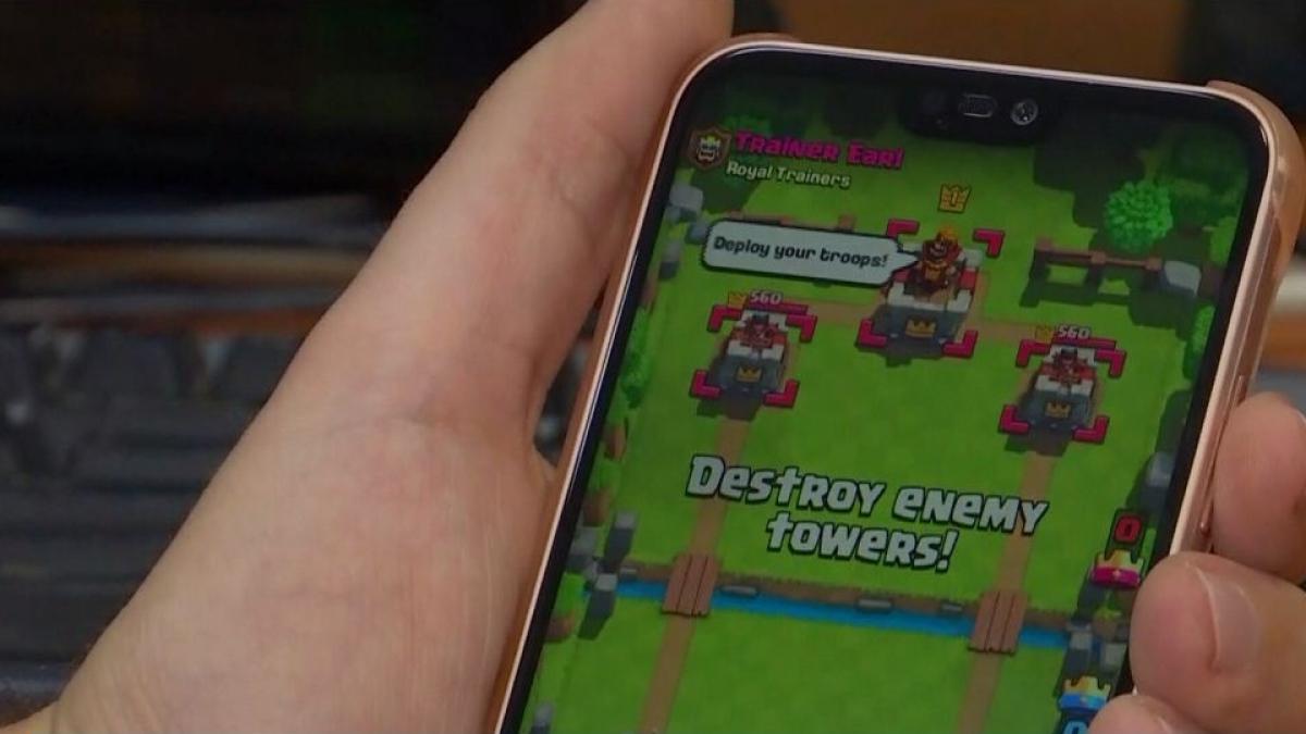 copiii unor familii din timis le au golit conturile parintilor din cauza jocurilor pe telefon