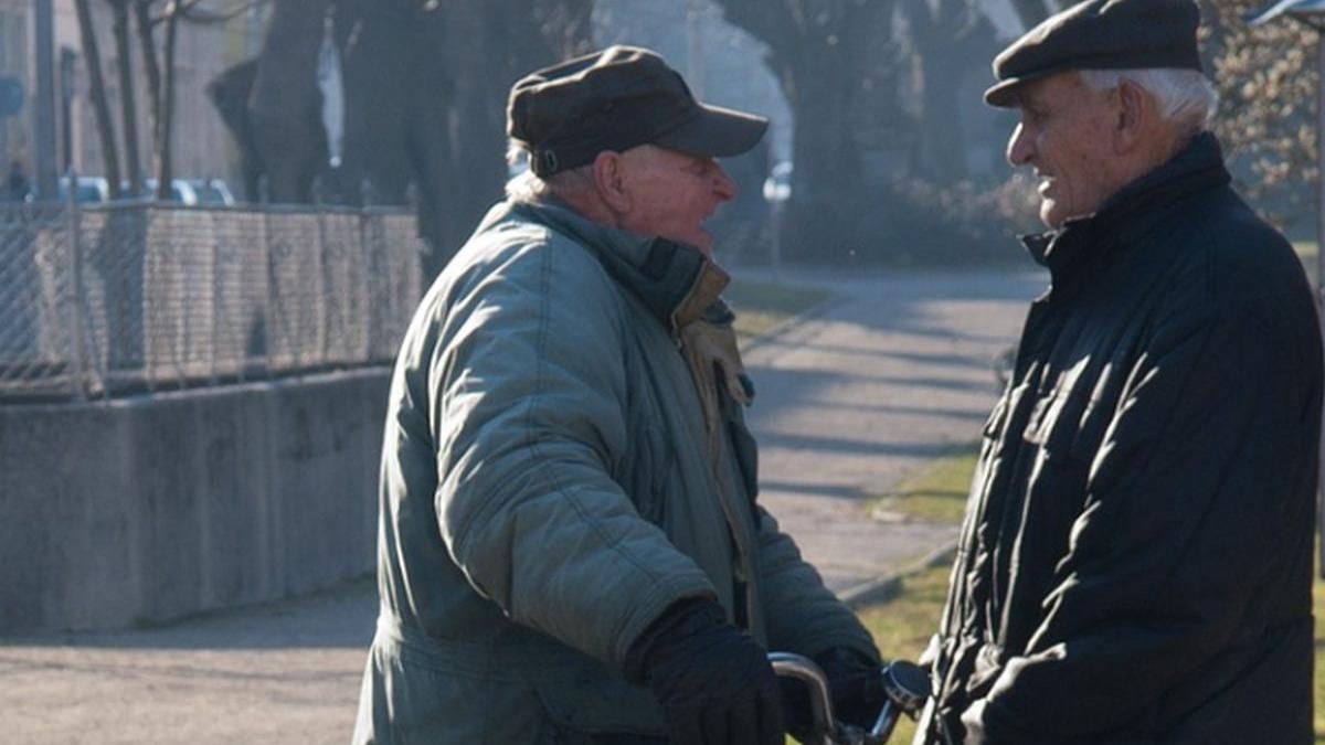 mii de romani se pot pensiona mai devreme scade varsta de pensionare