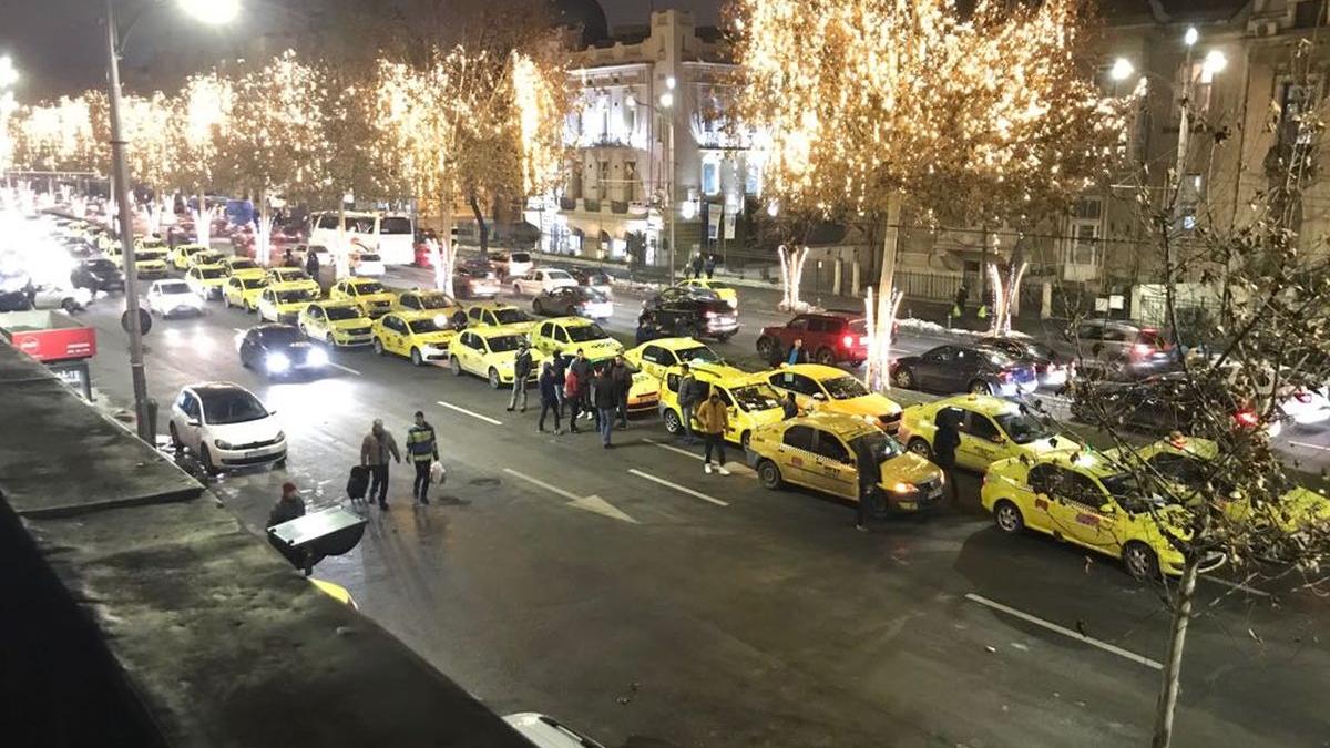 protest spontan al taximetristilor trafic blocat in centrul capitalei