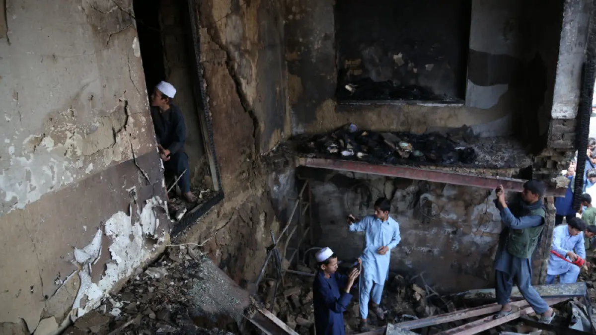 atac armat cu peste 100 de morti in kabul este unul dintre cele mai sangeroase