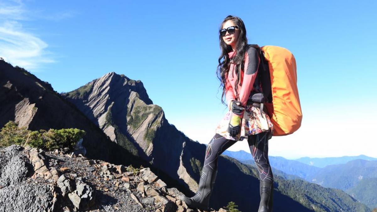 frumoasa din lumea modei gasita moarta intr o rapa era imbracata doar in costum de baie