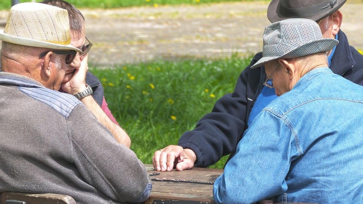 milioane de oameni saraci din italia inclusiv romani vor primi o alocatie de 780 de euro ce