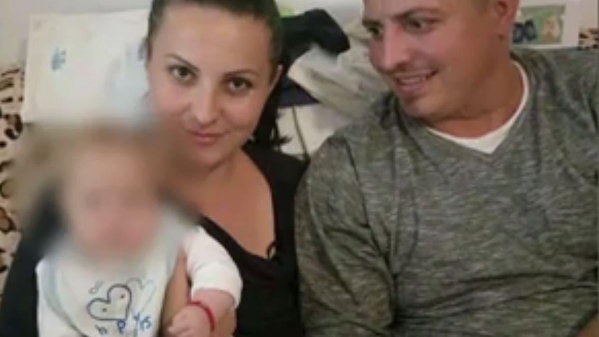 un bebelus externat in decembrie si reinternat in ianuarie cu pneumonie si rujeola a murit parintii