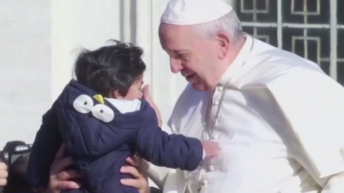 vizita papei asteptata de sute de mii de oameni