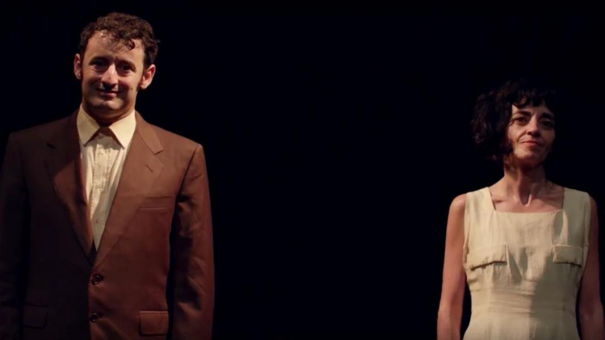 sotii ceausescu personaje de teatru in italia video