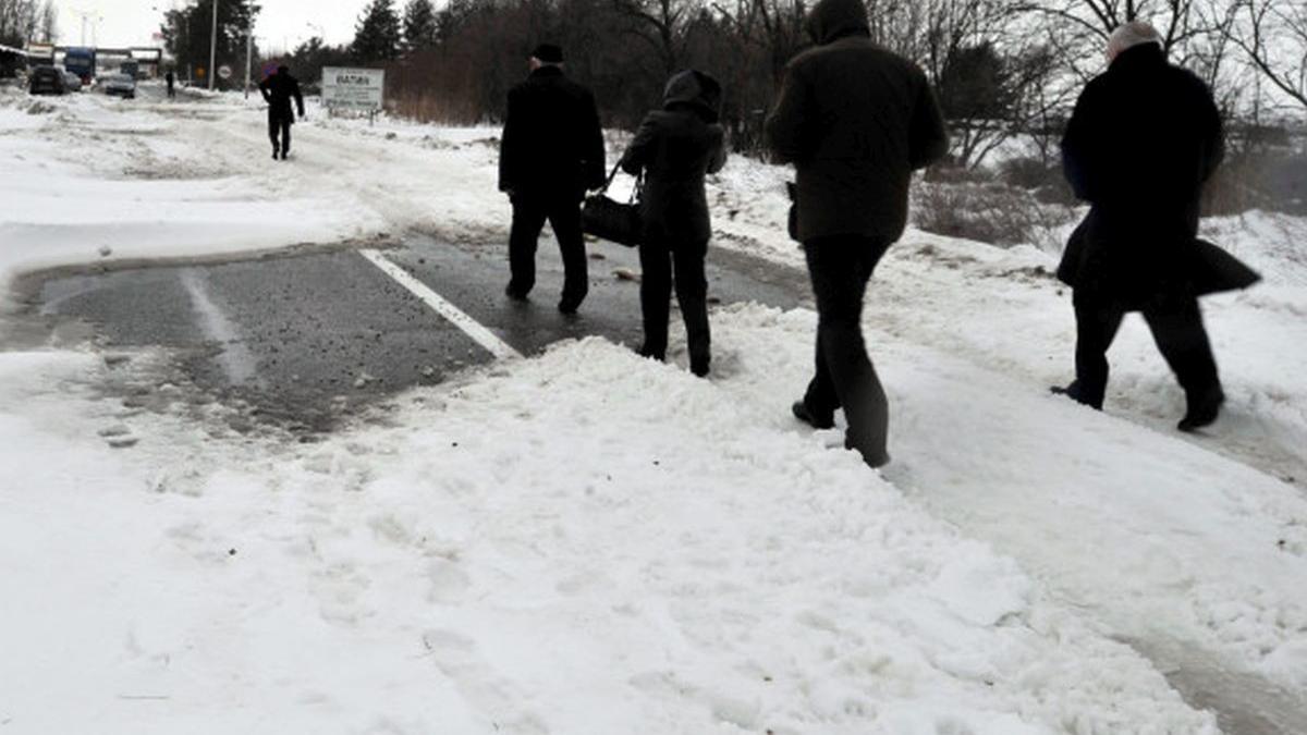 vreme severa in toata tara circulatie inchisa pe mai multe drumuri nationale