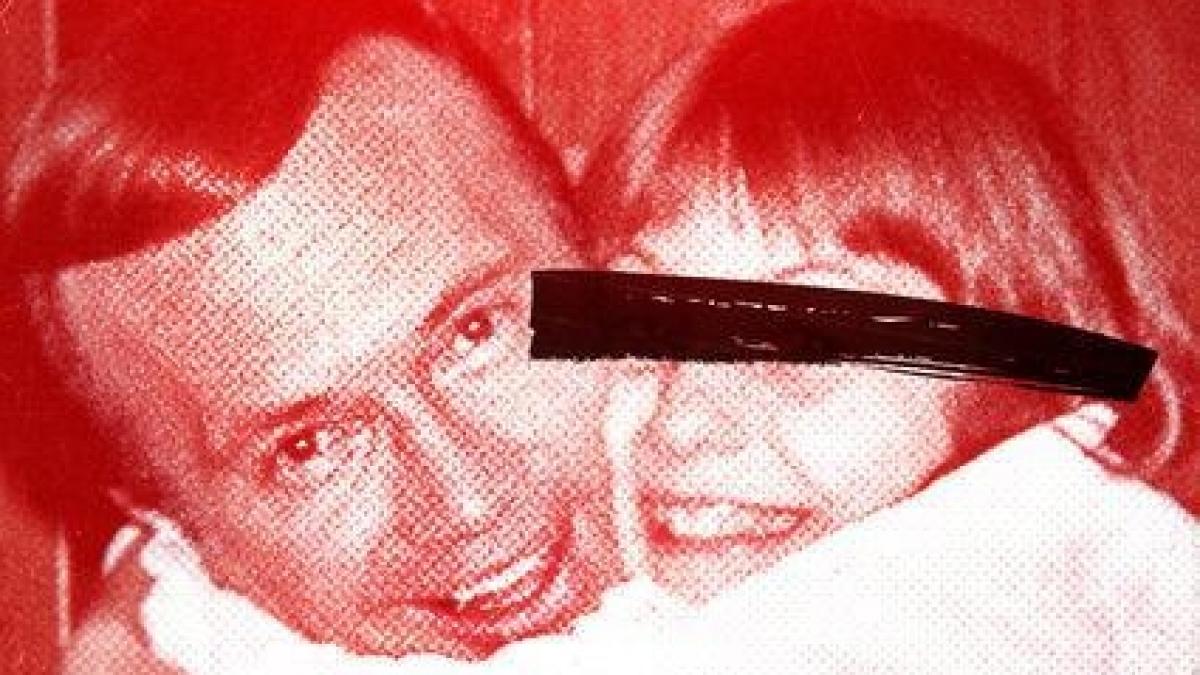 avea 12 ani cand un vecin a rapit o si a obligat o sa se marite cu el m a abuzat de cel putin 200