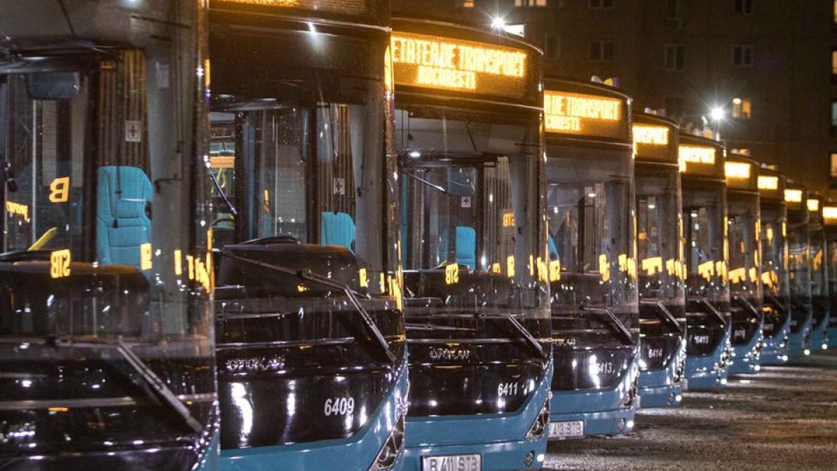 iulia era intr un autobuz din bucuresti cand a auzit un barbat vorbind la telefon cand si a dat