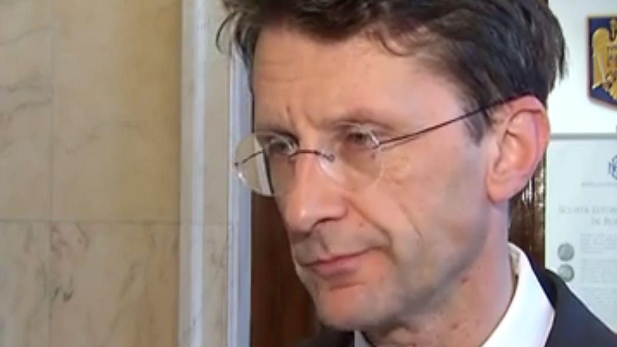 Răspunsul BNR la acuzaţiile de manipulare a ROBOR. Dan Suciu: „Este mult zgomot pentru nimic. Domnul Zamfir, ca de obicei, lansează petarde pentru a acoperi necunoașterea în domeniu”