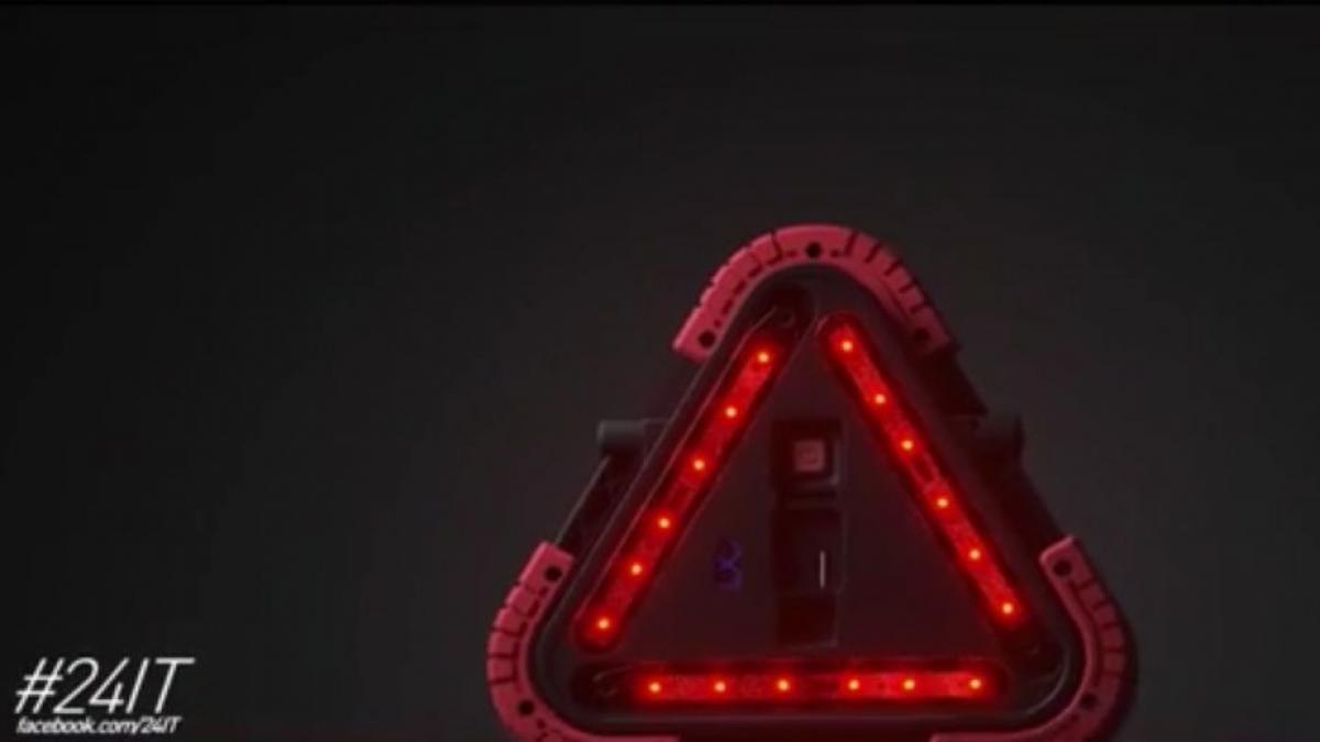 24 it triunghiul de masina care iti incarca telefonul