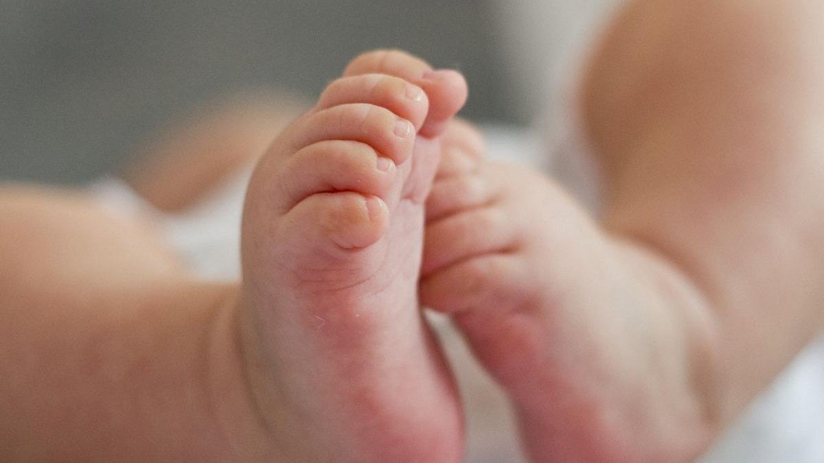 pedeapsa primita de o mama care si a infometat copilul de doua luni pana a murit