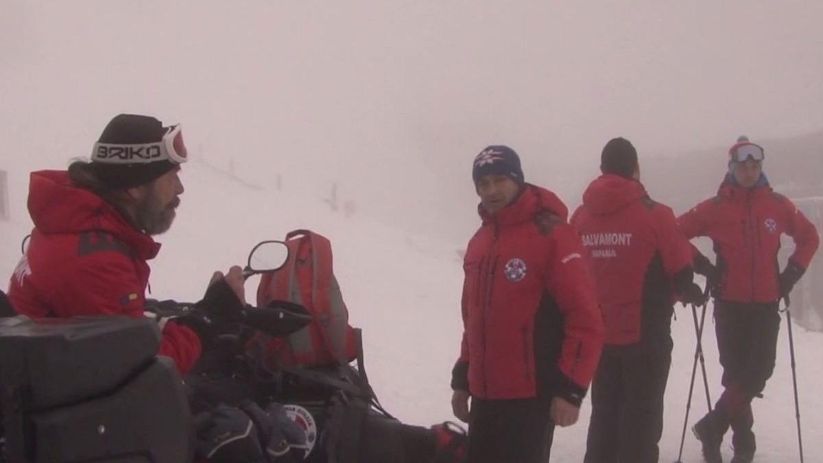 alerta in bucegi 40 de sportivi blocati pe munte video