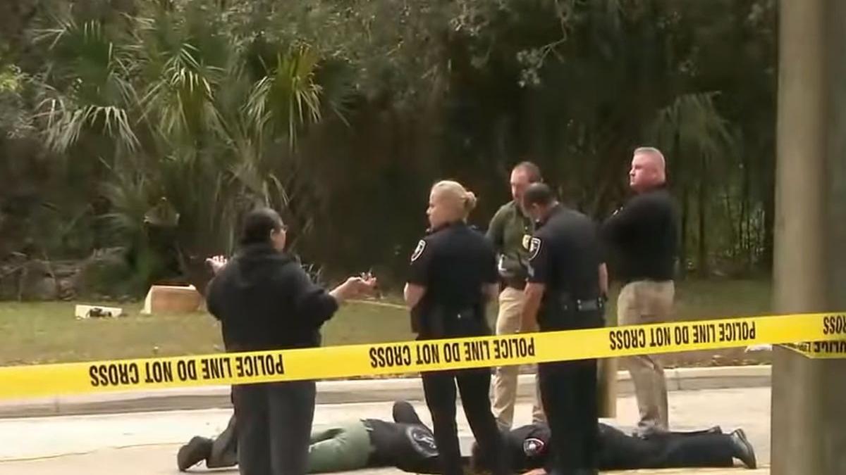 descoperire incredibila in sua o groapa in asfalt ascundea un tunel secret spre o banca fbi asa