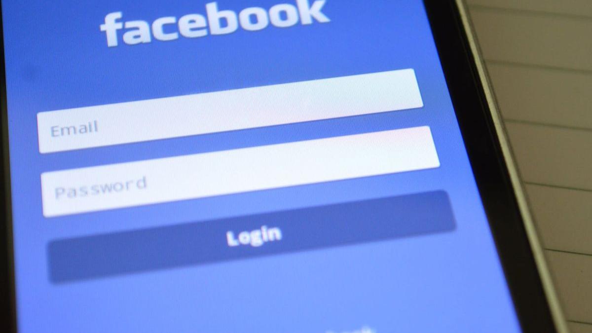 facebook a eliminat sute de pagini conturi si grupuri motivul pentru care compania a recurs la