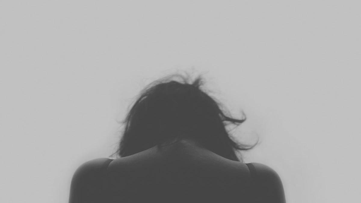 o tanara din brasov agresata sexual in scara de bloc