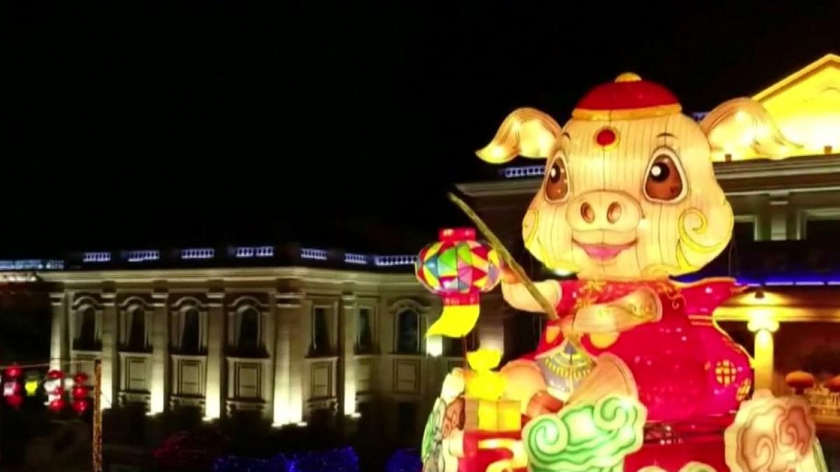 chinezii din intreaga lume sarbatoresc noul an chinezesc