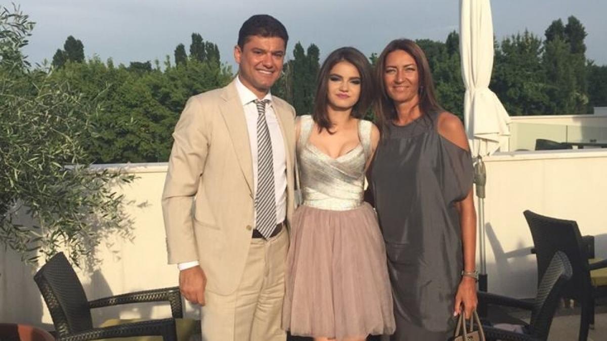 fata lui cristian boureanu rupta in bataie intr un club din bucuresti