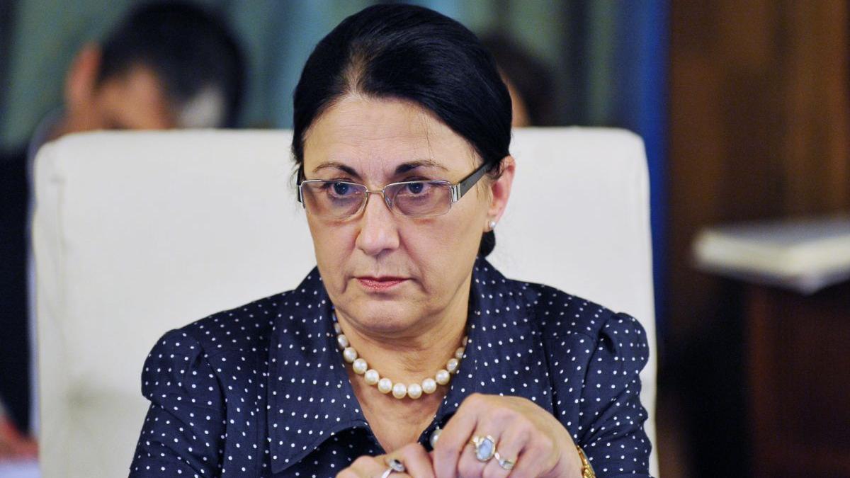 ministerul educatiei a hotarat fara examen la liceu in 2019