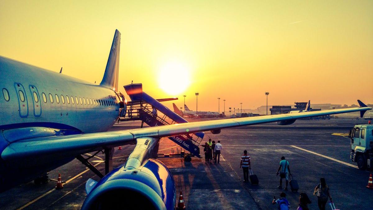 o familie a fost evacuata din avion dintr un motiv incredibil nu este nimic in neregula cu noi