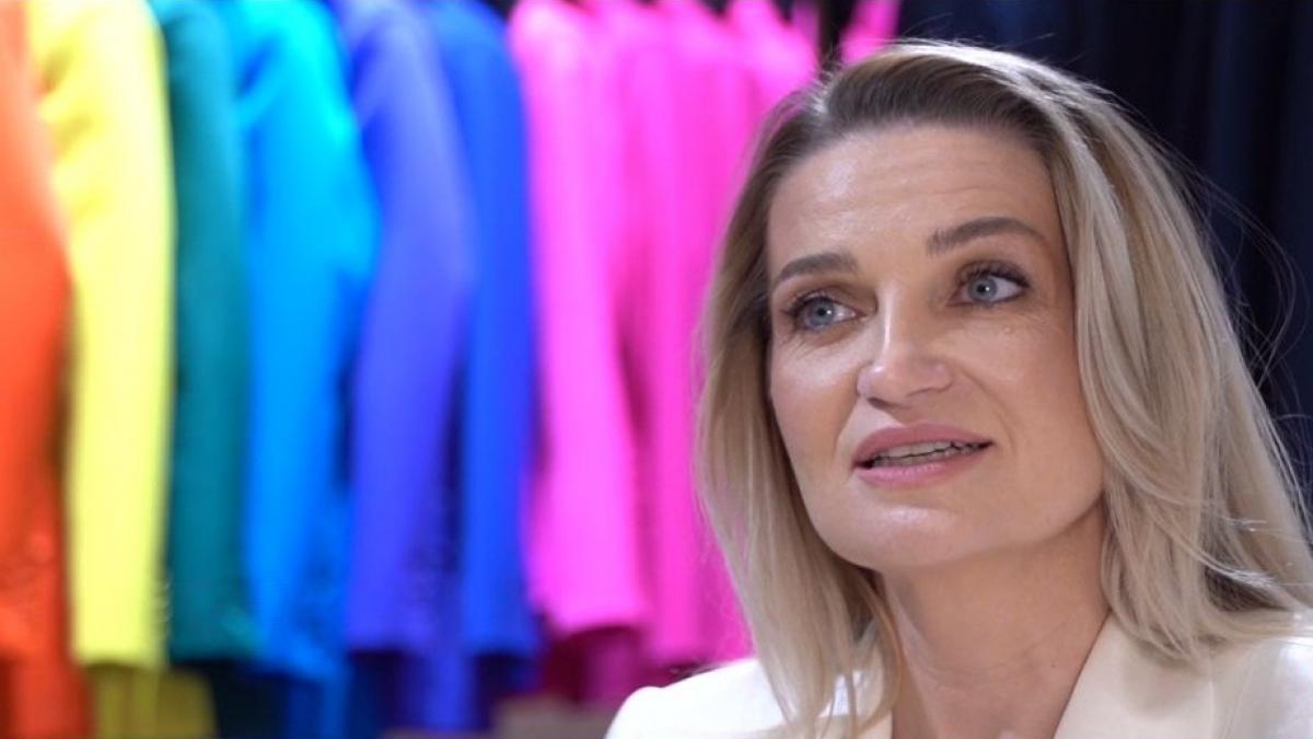 ce vedete au imbracat costumele create de romanca teodora burz