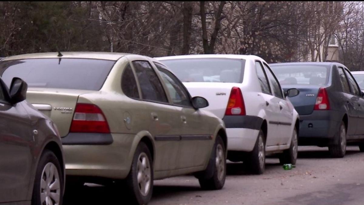 atentie soferi hotii fura noaptea combustibil din masini