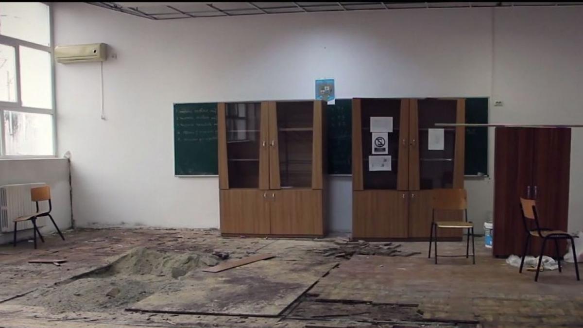 imagini cu dezastrul din salile de curs ale unui liceu din buzau video
