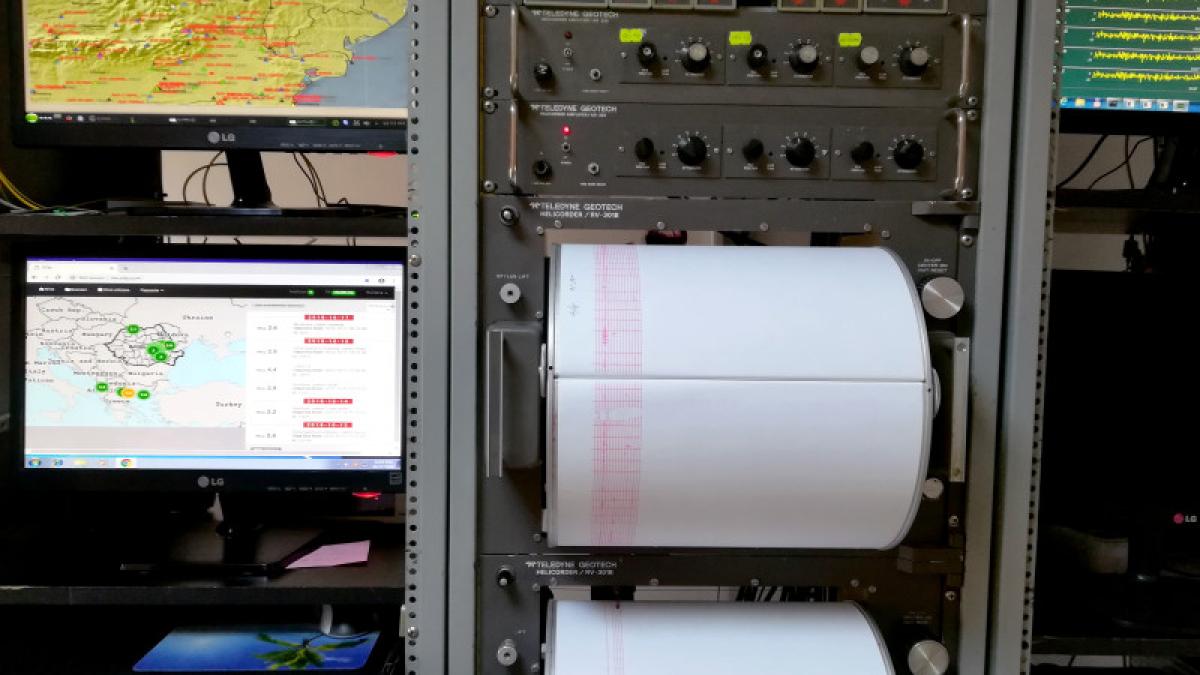 val de cutremure in marea neagra un seism si in vrancea