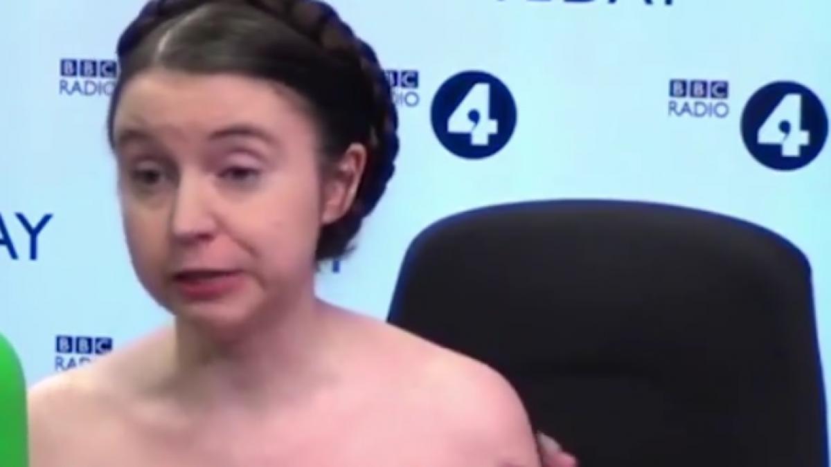 imagini interzise din timpul unei emisiuni la radio prezentatorul s a blocat cand a vazut ce face