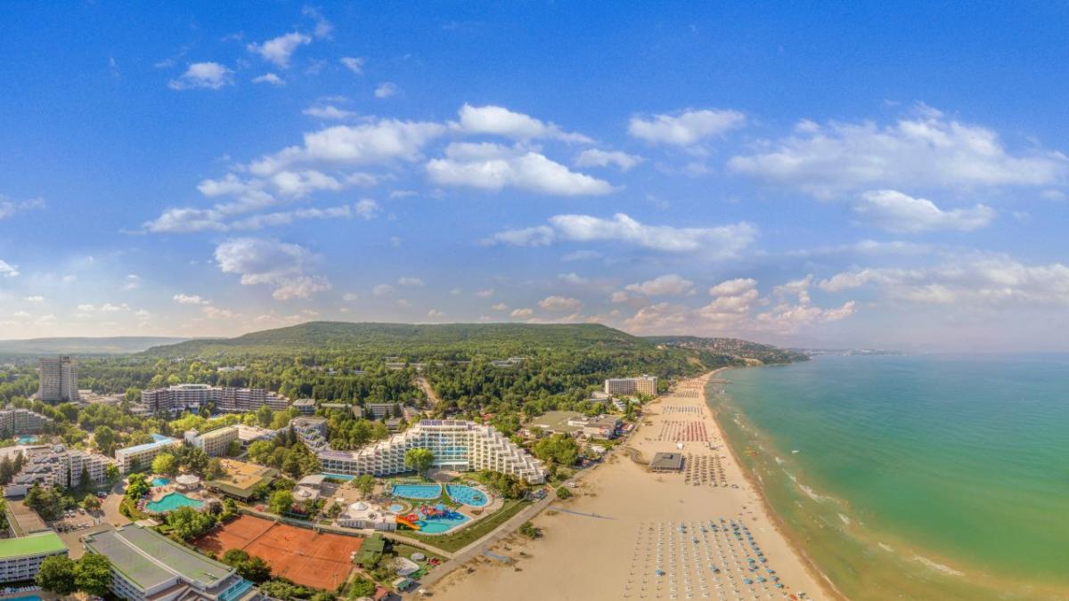 early booking vs las minute cum iti rezervi vacanta in bulgaria p