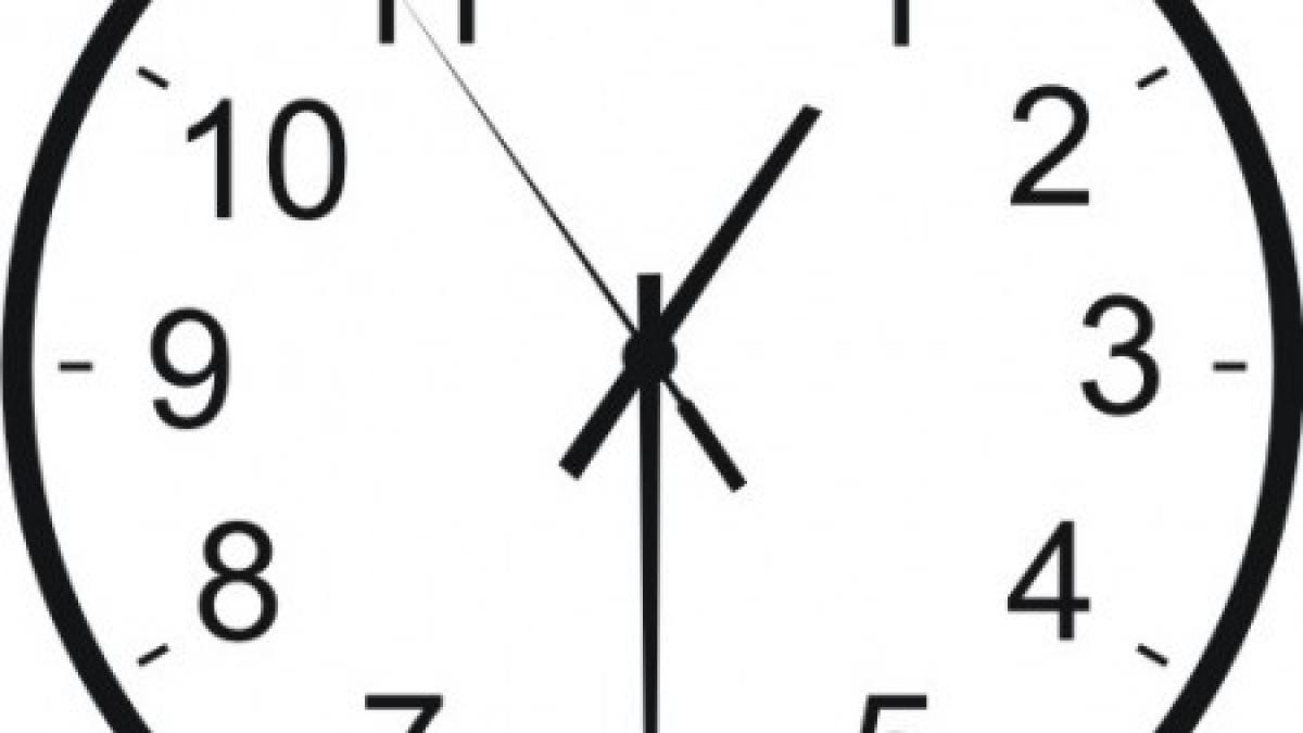 cand vor trece romanii la ora de vara