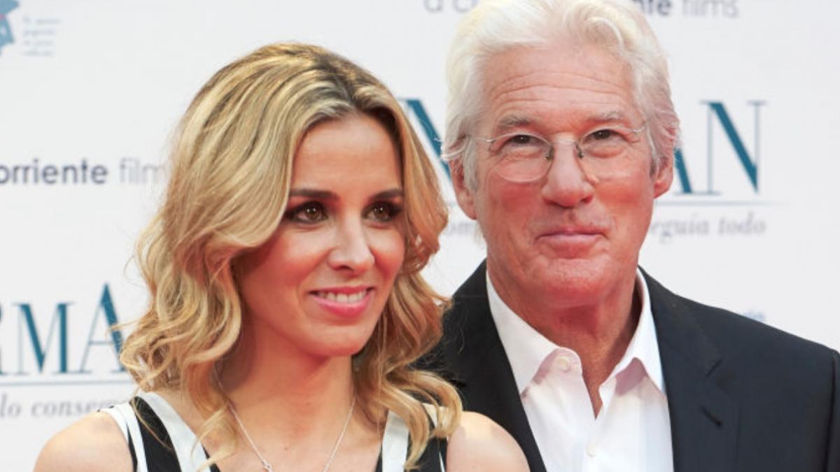veste buna la hollywood richard gere tata pentru a doua oara la 69 de ani