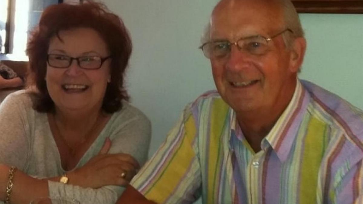 de 40 de ani ii trimite sotiei aceeasi felicitare de sf valentin dar cu un nou mesaj a devenit