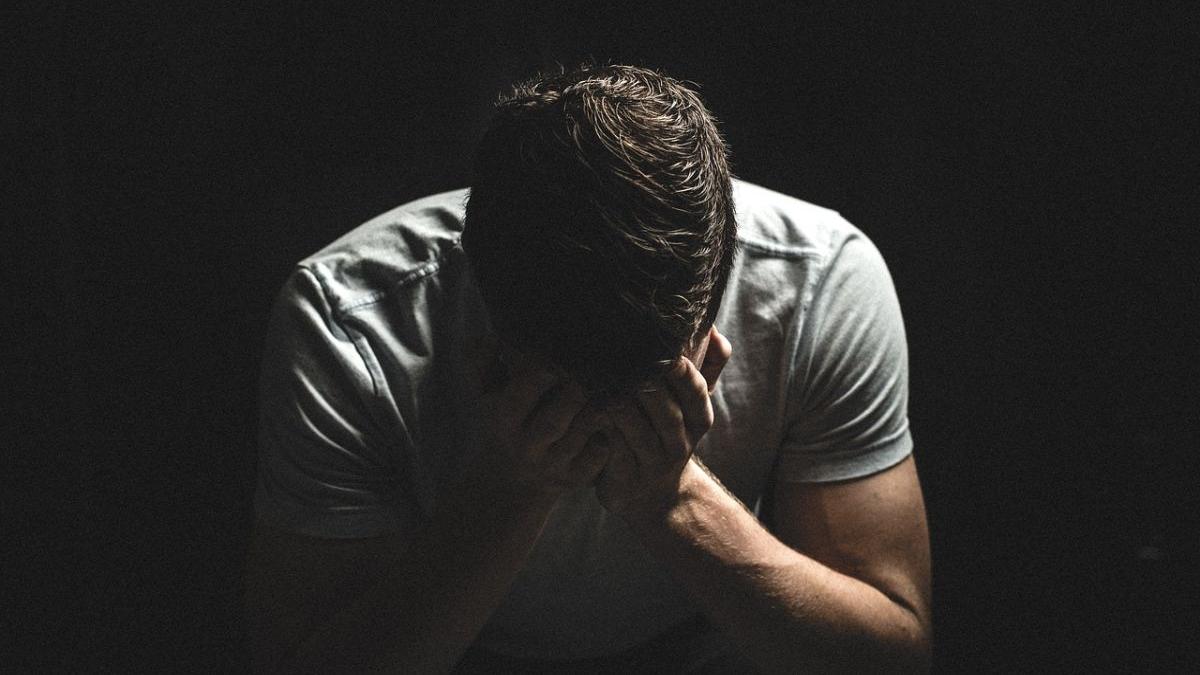 dar si har oamenii care sunt dependenti de suferinta de unde porneste totul