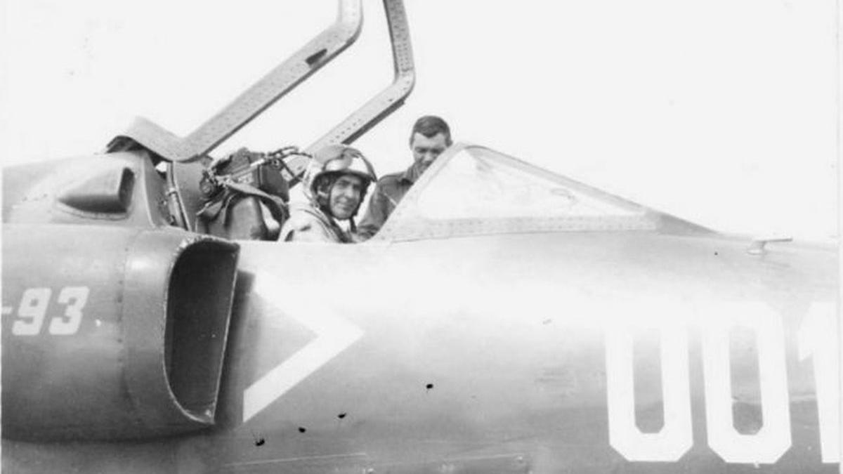 A Murit Aviatorul Gheorghe StÄƒnicÄƒ Cel Care A Executat Primul Zbor Cu Iar 93 Avionul Militar Reactiv De ProducÅ£ie RomaneascÄƒ