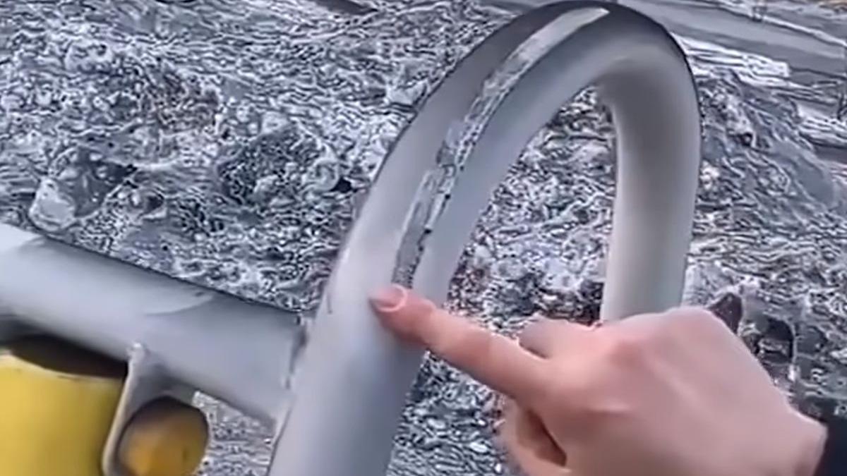 tara in care a nins cu zapada neagra explicatia fenomenului nu l poti vedea in restul anului insa e