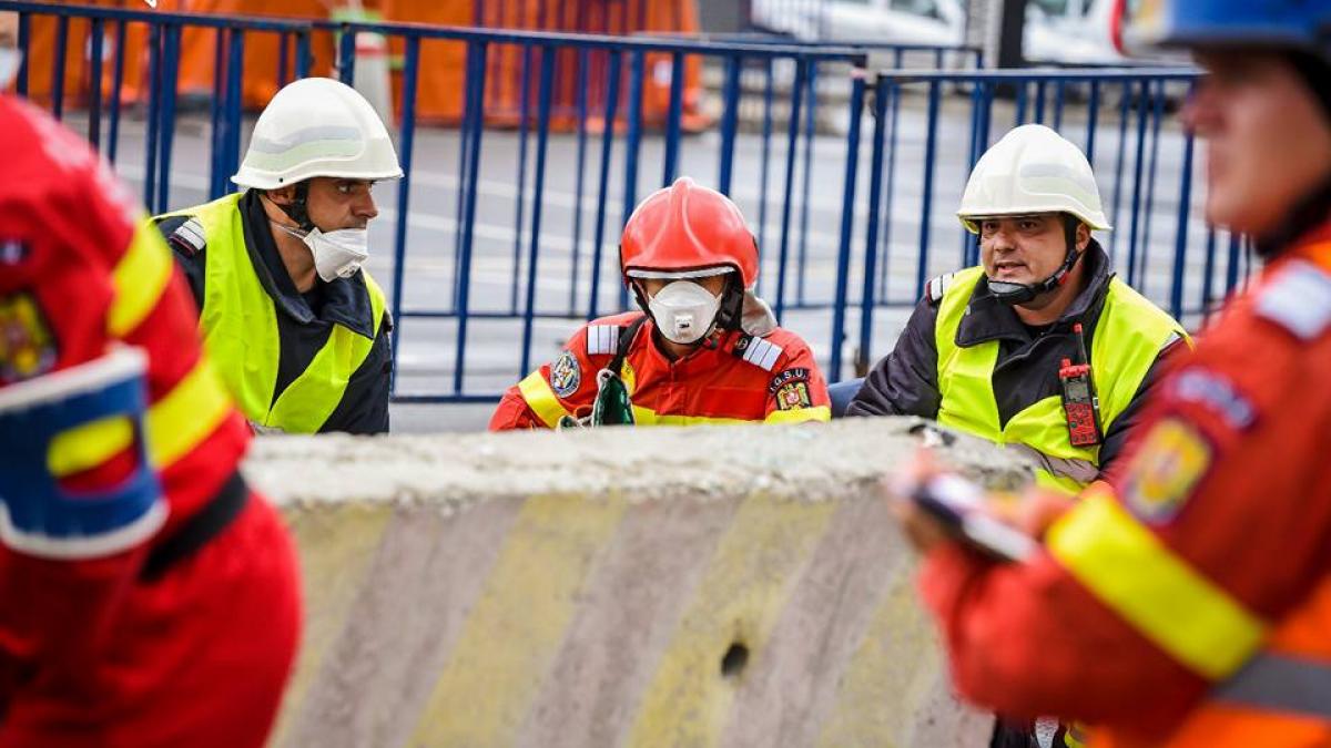 zeci de batrani traiau in conditii mizere intr un azil din timis isu a intervenit de urgenta