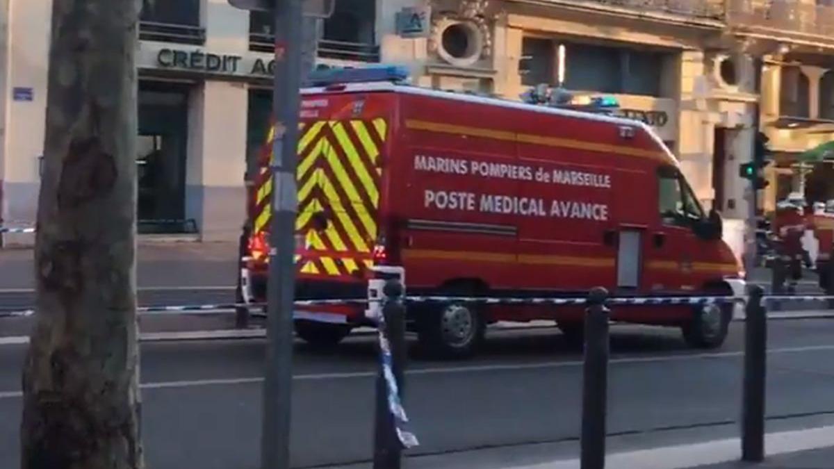 atac armat in franta sunt mai multe victime video